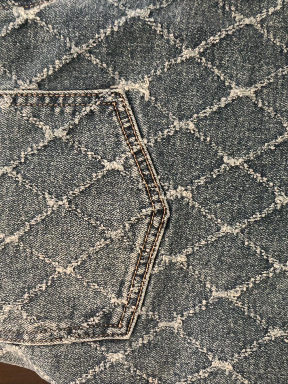 Diamond-Pattern Light Blue Flare Jeans - Picture 6 of 6